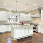 White Vs Linen Kitchen Cabinets